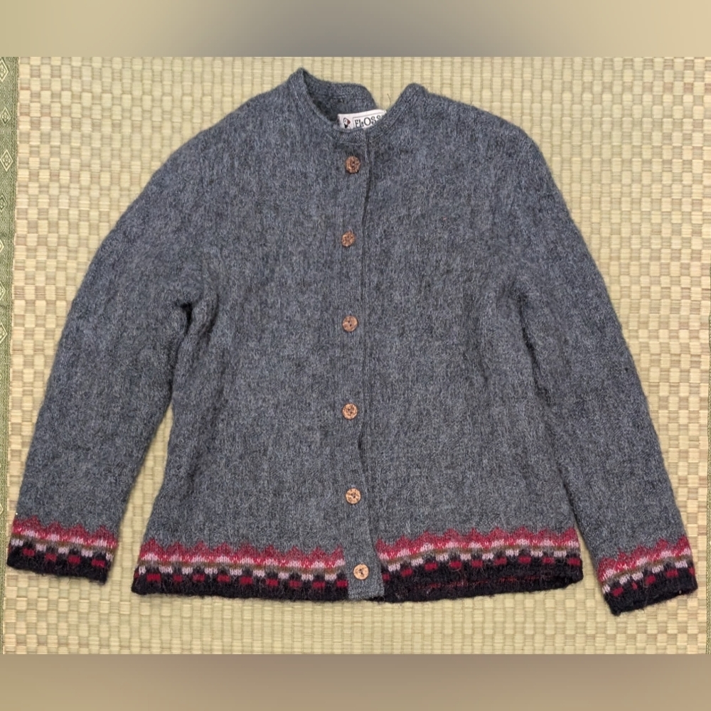 Floss 100% Wool Cardigan Women's Size Medium Made in Iceland